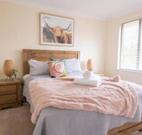 42 Rosemary Lane  Central Orange Spacious Family Home Quiet Lane