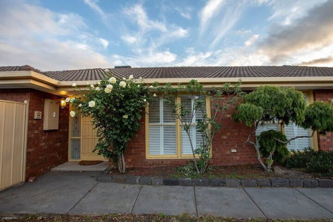 Quiet & Peaceful 3bed2bath Home @keilor Downs - South Australia Travel 1