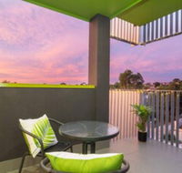 Canopy at 44 Minutes from the CBD Train  Cafes Wifi Nespresso Amenities - South Australia Travel