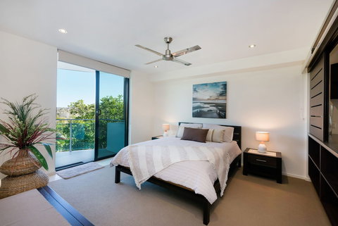 Stylish Beach Side Apartment Unit 5 33 Lorikeet Drive - South Australia Travel 1