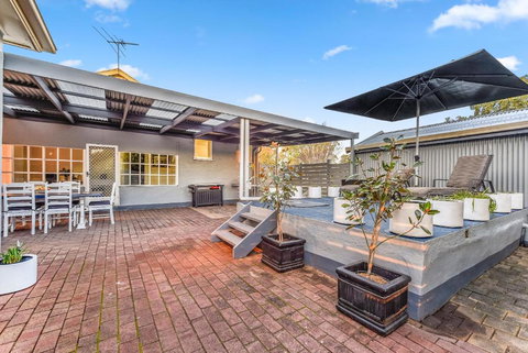 The Jazz B & B - South Australia Travel 6