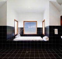 Elevated Plains Retreat 2 - South Australia Travel