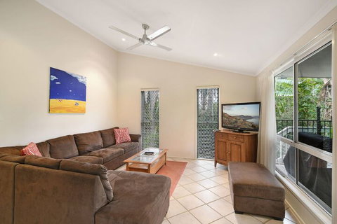 Beach Affair - 10 Callitris Crescent - South Australia Travel 3