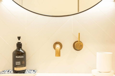 Trendy 1 Bedroom Apartment In The Heart Of Collingwood - South Australia Travel 1