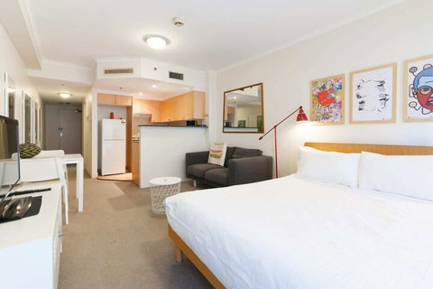 Amazing Studio With Pool In Central Sydney - South Australia Travel 7