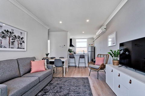 2 Bedroom Apt With Balcony & Air Con In Plympton - South Australia Travel 7