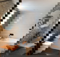 Mole Creek Hideaway - South Australia Travel