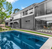 Hunter Treehouse - South Australia Travel