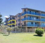 8 The Helm 22 Voyager Close hear the waves from Shoal Bay Beach - South Australia Travel