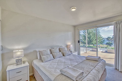 Quarterdeck Apartment - South Australia Travel 6