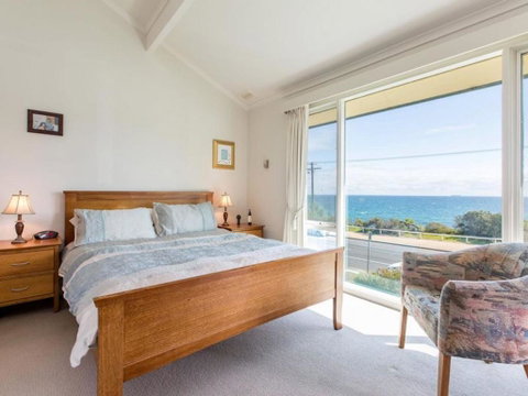 SEAVIEWS MORNINGTON.... - South Australia Travel 2