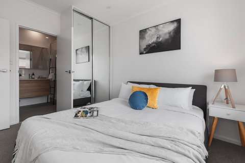 Heart Of Ormond Apartment By Ready Set Host - South Australia Travel 5
