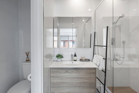 Heart Of Ormond Apartment By Ready Set Host - South Australia Travel 4