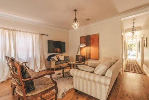 Ambrose On Byng Central Location W / 2 Bathroom - South Australia Travel 6