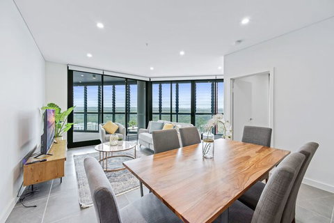 HomeHotel Luxury Apt With Shopping Mall Downstairs - South Australia Travel 4