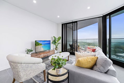 HomeHotel Ultra Luxury 2 Bedroom Next To Mall & Train - South Australia Travel 4