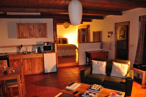 Herons Rise Vineyard Accommodation - South Australia Travel 4