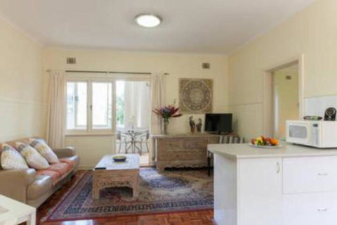 Broadway Apartments - South Australia Travel 5