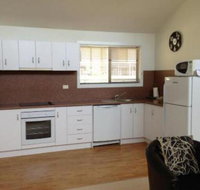 Glengarriff Townhouse 3 - South Australia Travel