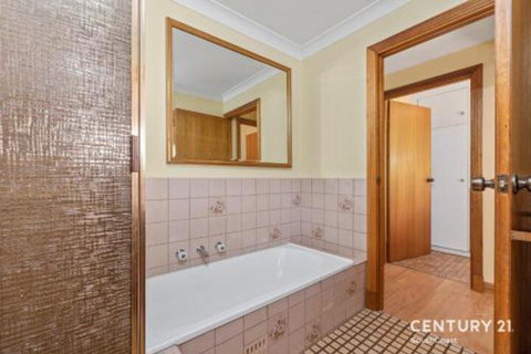 Reef & Vines Port Noarlunga - South Australia Travel 5