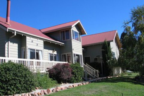 Alpine Stag Lodge Unit 2 - South Australia Travel 0