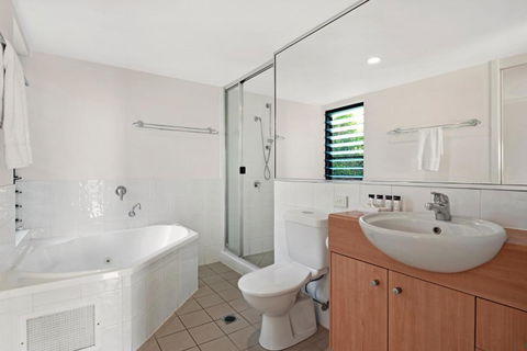 Oasis 25 Hamilton Island - South Australia Travel 4