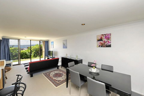 The Crest Unit 5 / 6 8 Tomaree Road - South Australia Travel 3