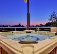 Darwin City Lights Jacuzzi - South Australia Travel