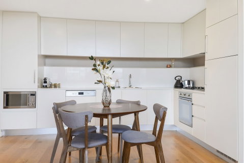 Modern Apartment Next To Largest Shopping Centre - South Australia Travel 2
