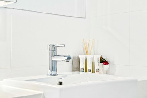 Modern Apartment Next To Largest Shopping Centre - South Australia Travel 0