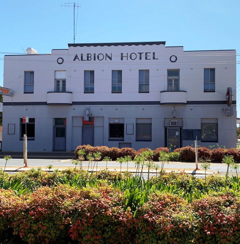 Albion Hotel Motel - South Australia Travel 1