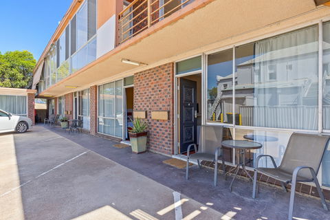 Albion Hotel Motel - South Australia Travel 0