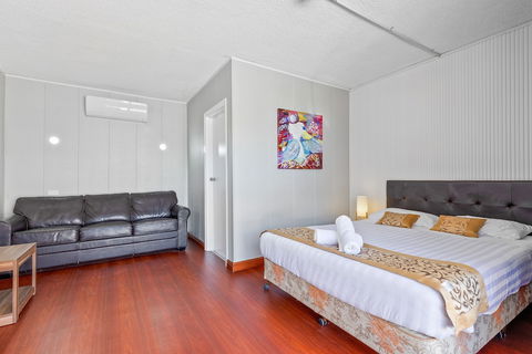 Albion Hotel Motel - South Australia Travel 6