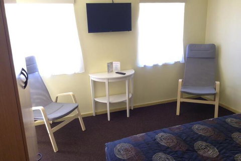 Daydream Apartments - South Australia Travel 7