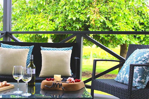 Upper Reach Spa Cottage - South Australia Travel 4