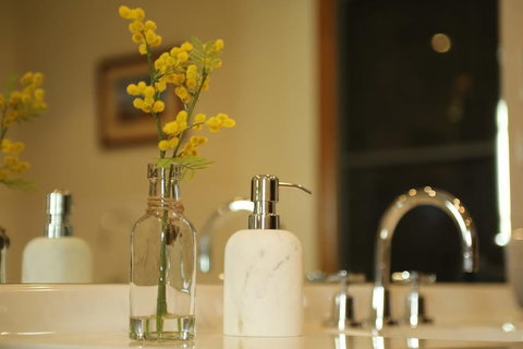 William Hunt's Retreat - Redwood Studio - South Australia Travel 4