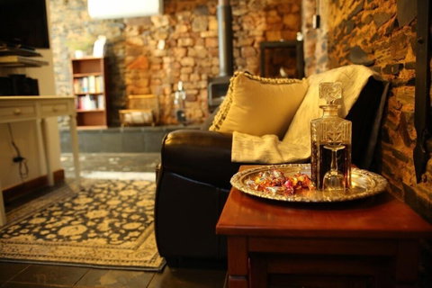 William Hunt's Retreat - Redwood Studio - South Australia Travel 1