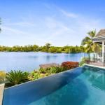 22 Noosa Parade - South Australia Travel 0