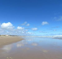 Arthur Riverfront  Sea Lodge downstream - South Australia Travel