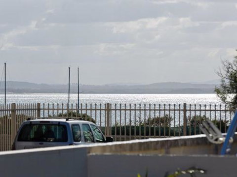 3 Lillian Street Fantastic House So Close To The Water - South Australia Travel 1