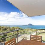 12 Intrepid 3 Intrepid Close Right On The Beachfront - South Australia Travel 0