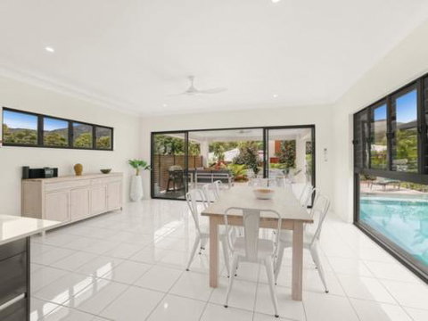 Sandcastles Palm Cove - South Australia Travel 2