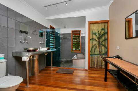 SANTORINIatPALM COVE - South Australia Travel 3