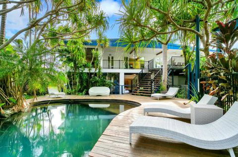 SANTORINIatPALM COVE - South Australia Travel 0