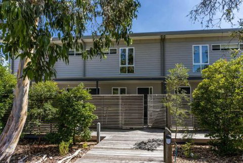 COASTAL SOUL VILLA At BROADBEACH - South Australia Travel 1