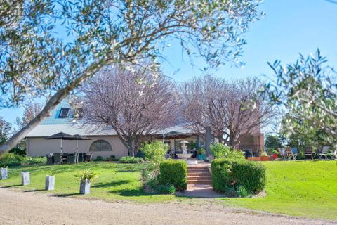 Sandalyn Estate Hunter Valley - South Australia Travel 5