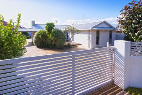 GIFFORD HOUSE - South Australia Travel 1