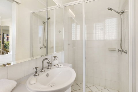 MAINSAIL8 - Mooloolaba Beach - South Australia Travel 5