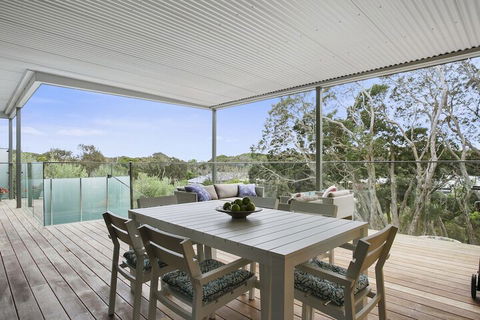 Lansdowne Villa - South Australia Travel 5