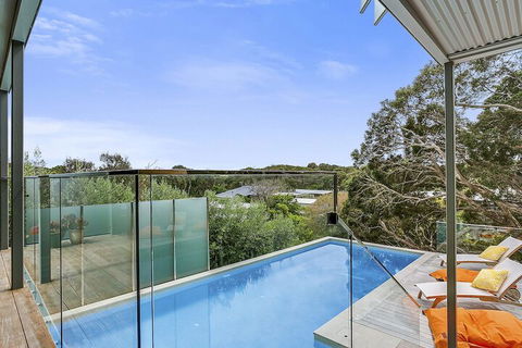 Lansdowne Villa - South Australia Travel 1